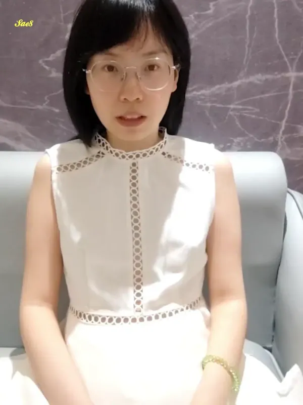 欲望人妻反差眼镜少妇