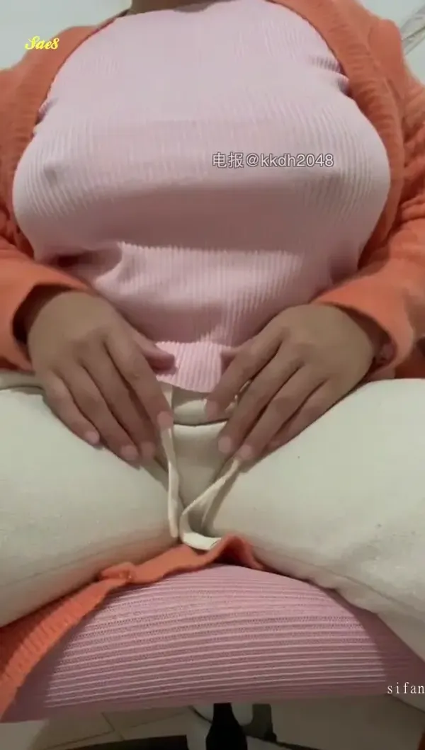 快手爆乳宝妈G奶人妻莀晓妈咪土豪定制擦边私拍大合集1
