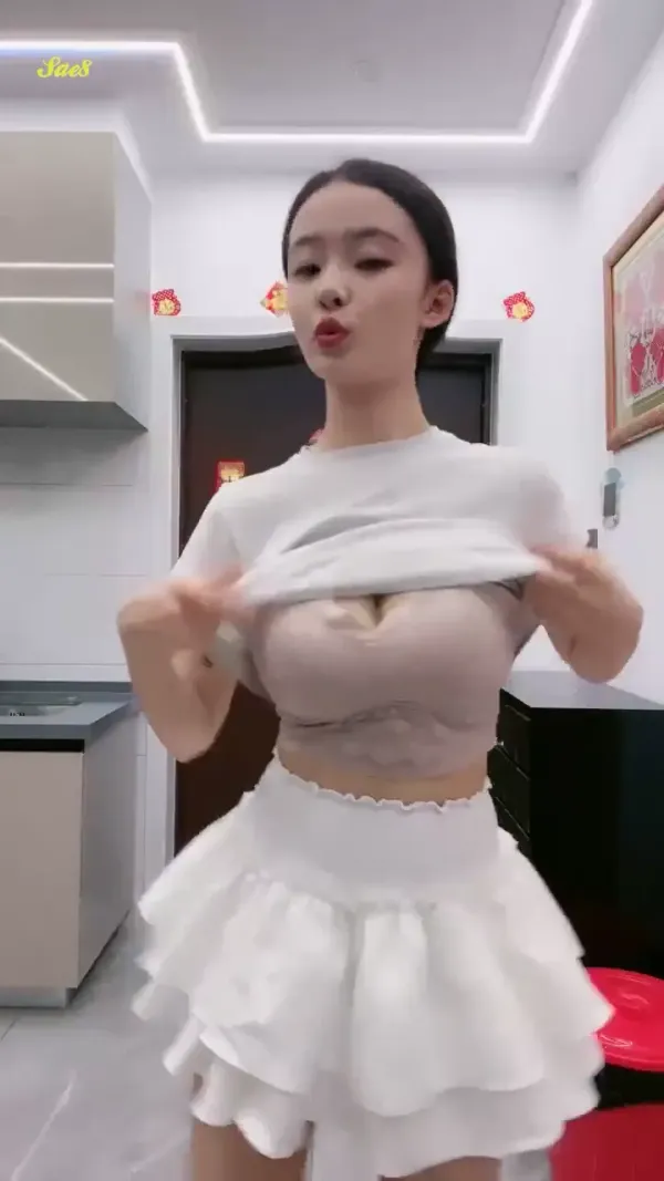 巨乳校花G奶学生妹早恋少女合集4