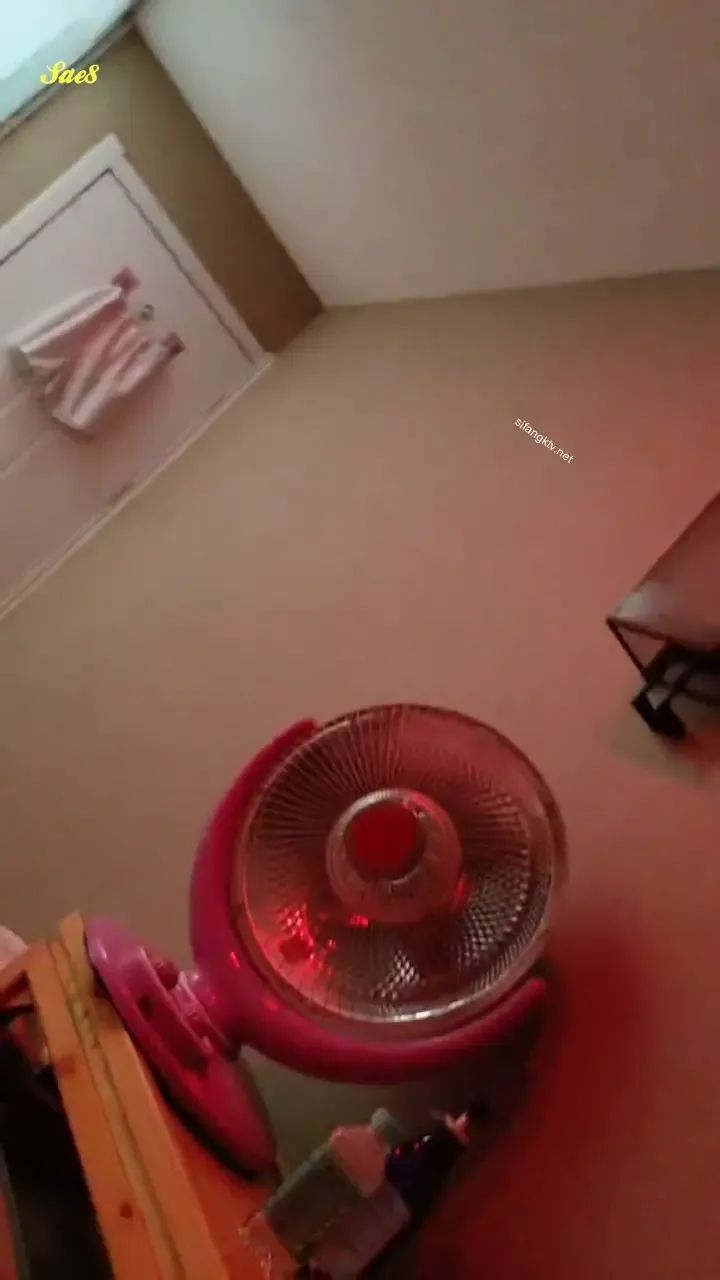 红灯区战神路少合集488美丽人妻服务
