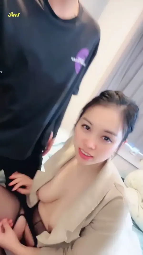 今天玩嫂子炮架御姐天生妩媚大奶