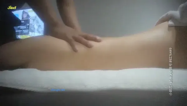 真实客人没有剧情30岁丰满少妇从抗拒到迎合