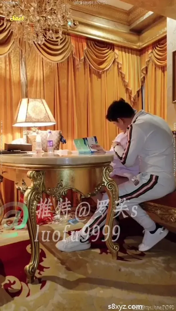 调教女王罗芙传奇男女通吃SM淫乱性虐3